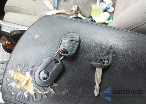 2015 Ford Explorer z USA, uszkodzony, nr VIN 1FM5K8B84FGB47256